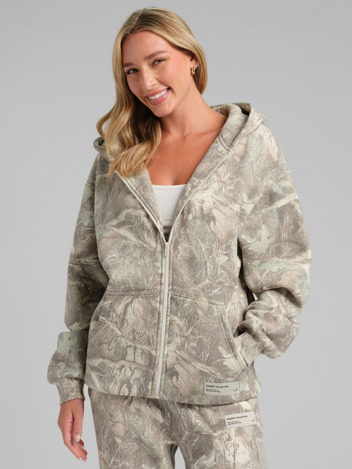 Camo Zip Hoodie – Mega