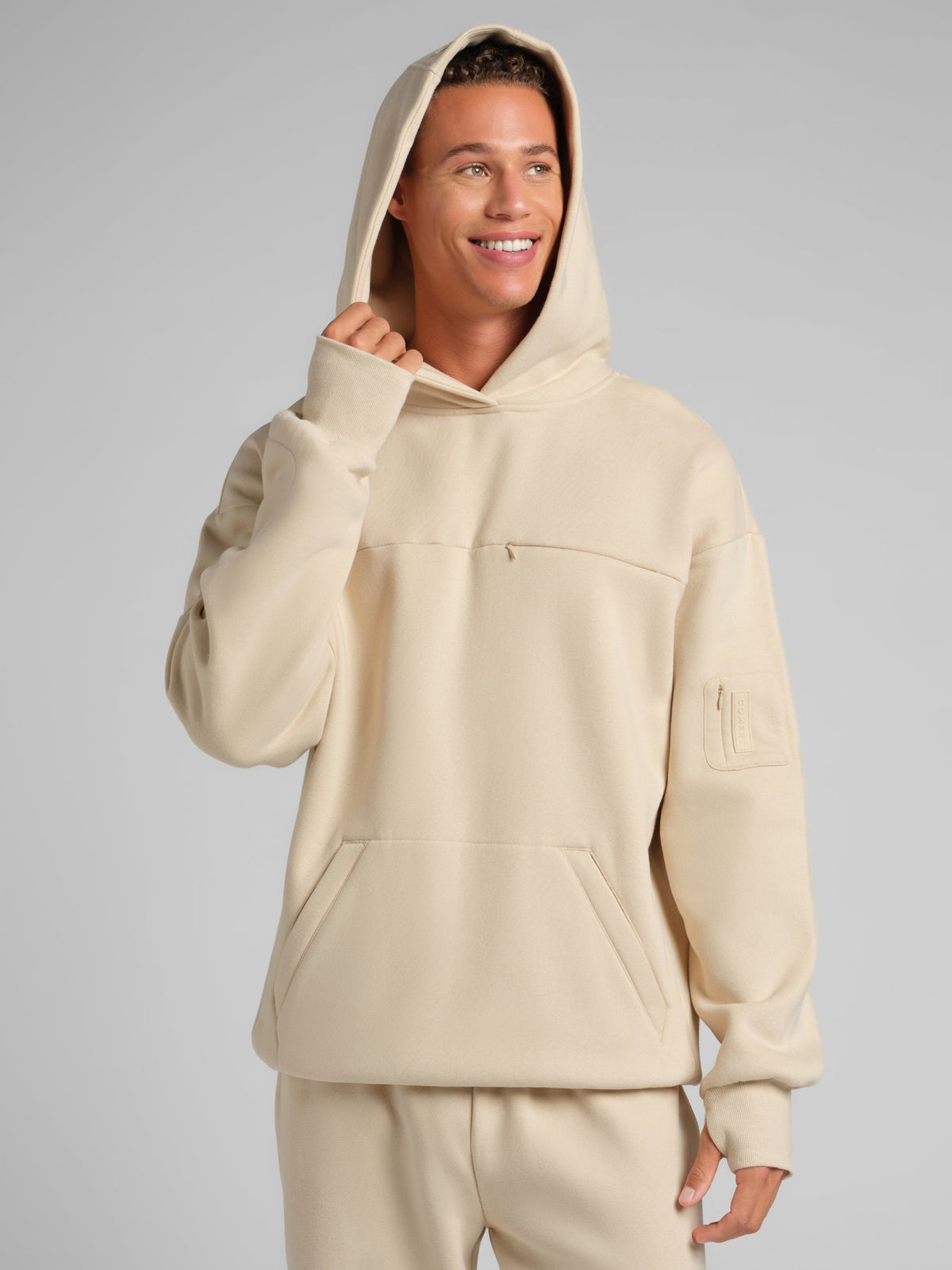 Explorer Travel Hoodie – Mega