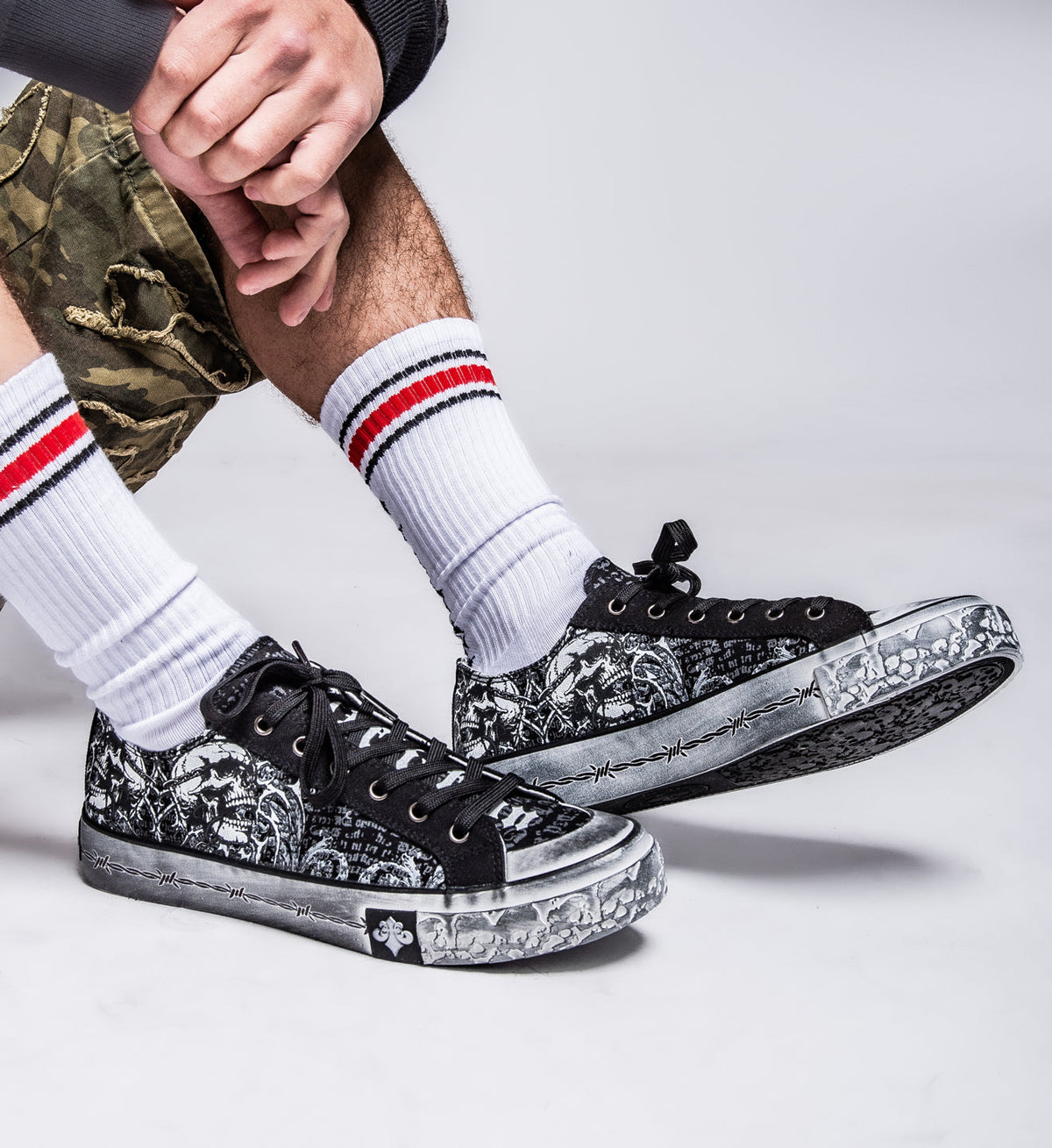 Collapse Low-Top Shoe