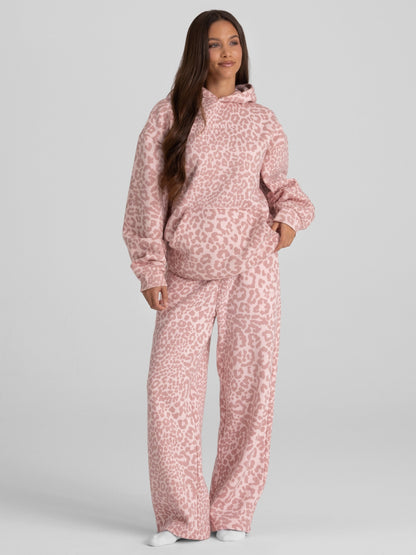 Signature Straight Leg Sweatpants