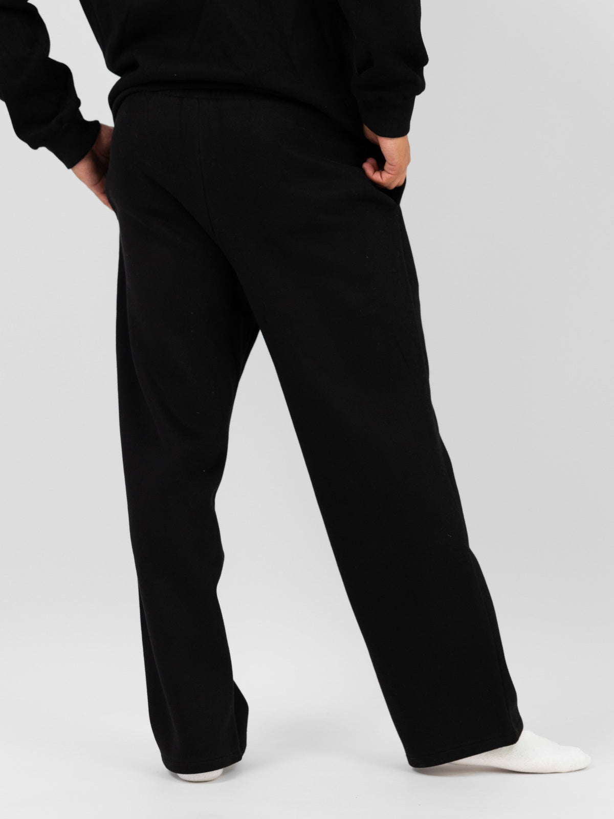 Signature Straight Leg Sweatpants