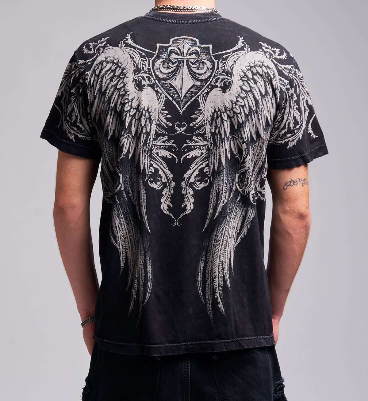 Flourish Tee