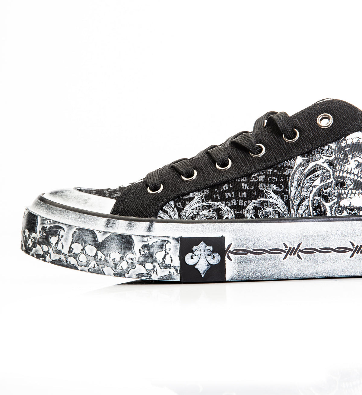 Collapse Low-Top Shoe