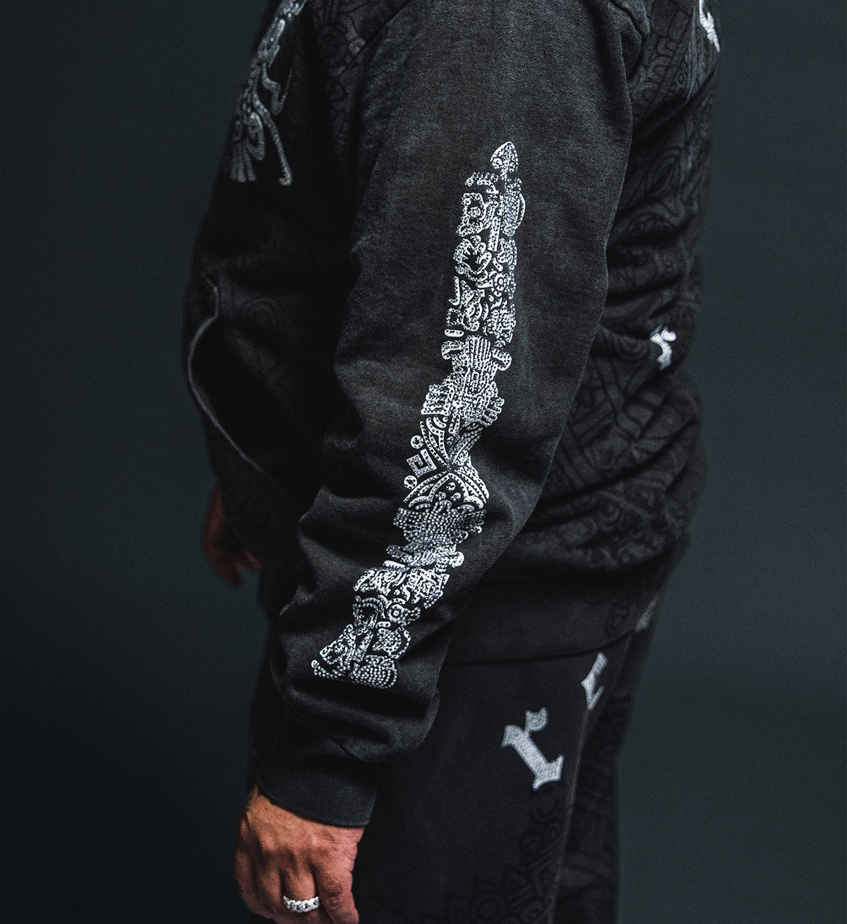 Fuerza Regida Historia Zip-Up Hood